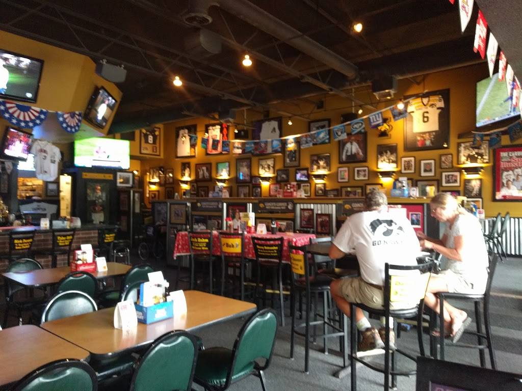 Coaches Corner | restaurant | 749 Mormon Trek Blvd, Iowa City, IA 52246, USA | 3193589080 OR +1 319-358-9080