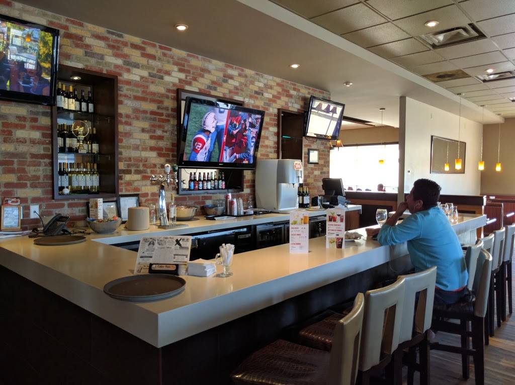 Swiss Chalet | restaurant | 1317 Upper James St, Hamilton, ON L9C 3B3, Canada | 9053887488 OR +1 905-388-7488