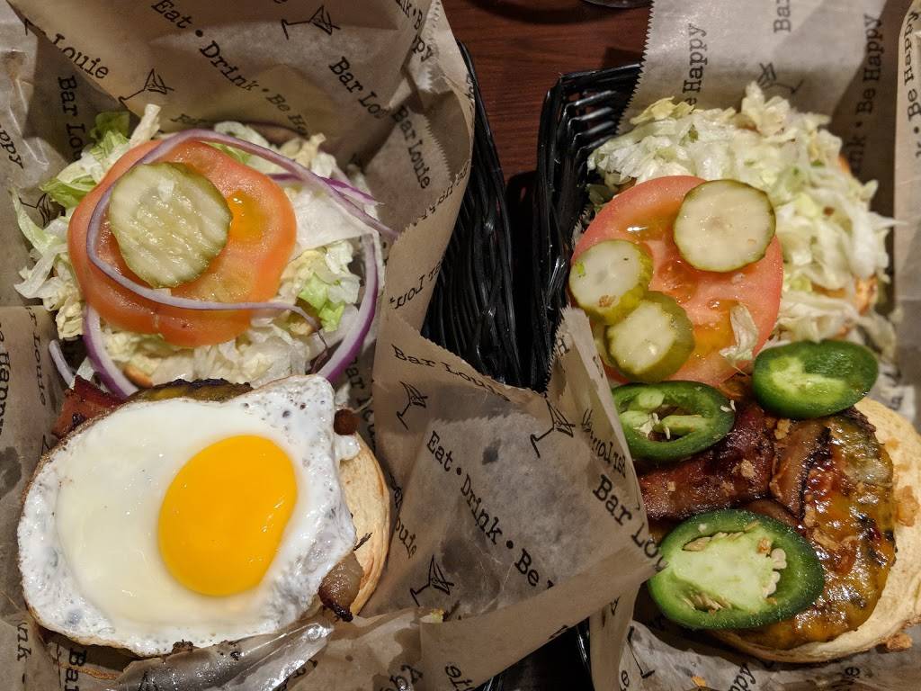 Bar Louie | night club | 3100 Vandercar Way, Cincinnati, OH 45209, USA | 5133511453 OR +1 513-351-1453