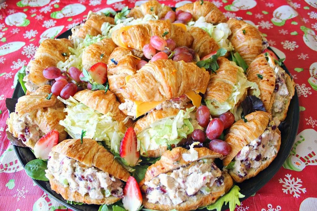 Wayside Market | restaurant | 469 S Old Middletown Rd, Media, PA 19063, USA | 6105669989 OR +1 610-566-9989