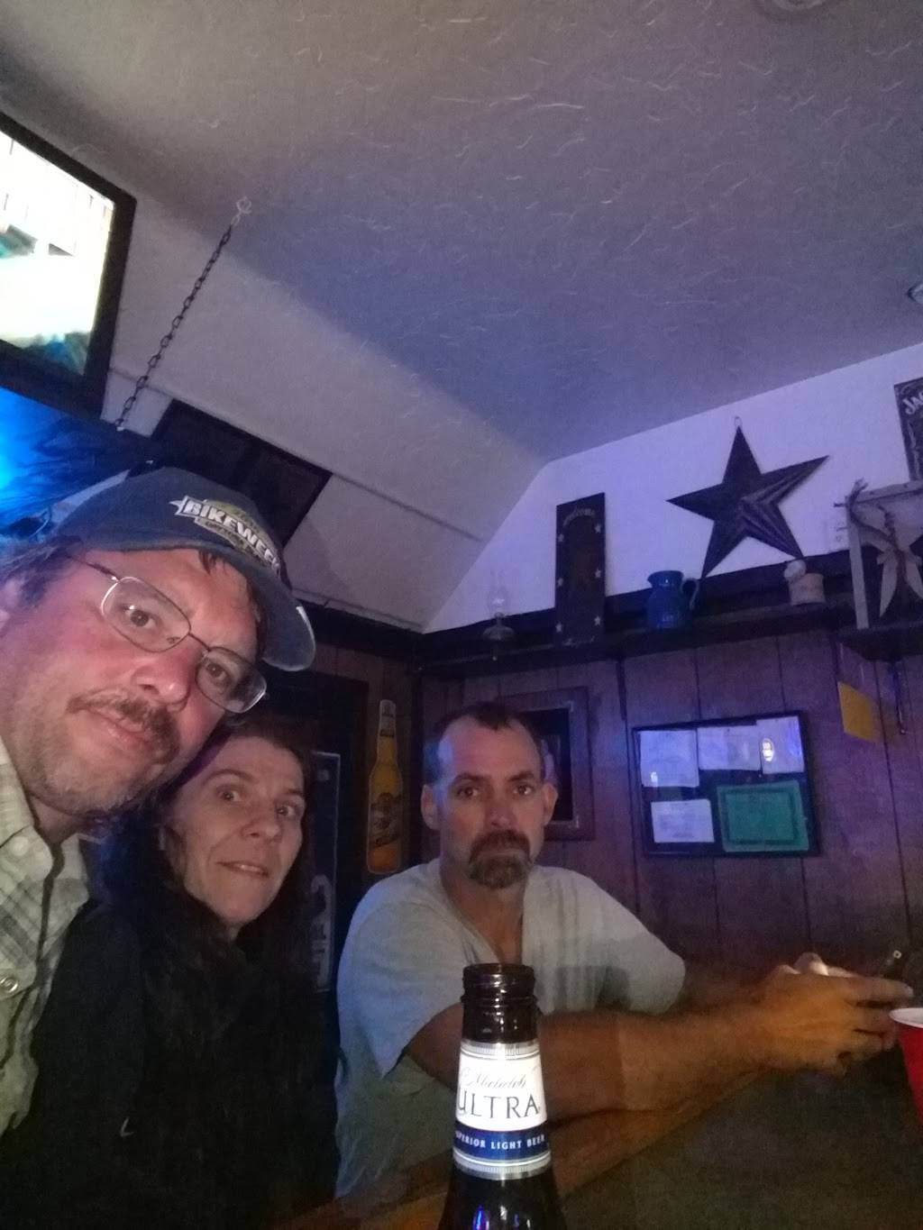 Macs Bar & Grill | restaurant | 16066 Main Market Rd, Parkman, OH 44080, USA | 4405483871 OR +1 440-548-3871