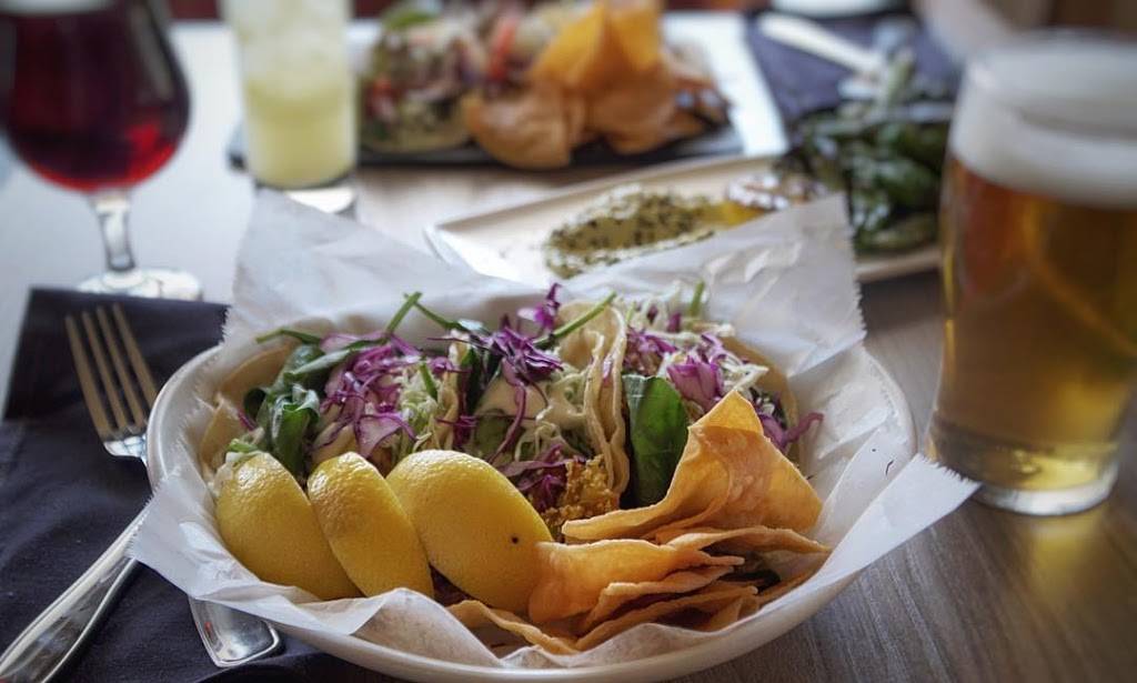 Mohawk Bend | restaurant | 2141 Sunset Blvd, Los Angeles, CA 90026, USA | 2134832337 OR +1 213-483-2337