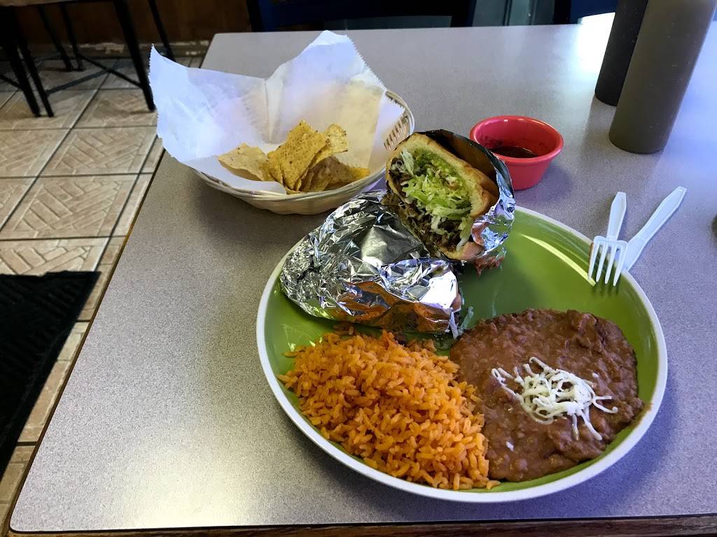 Taqueria La Soga | restaurant | 19267 Burnham Ave, Lansing, IL 60438, USA | 7088586002 OR +1 708-858-6002