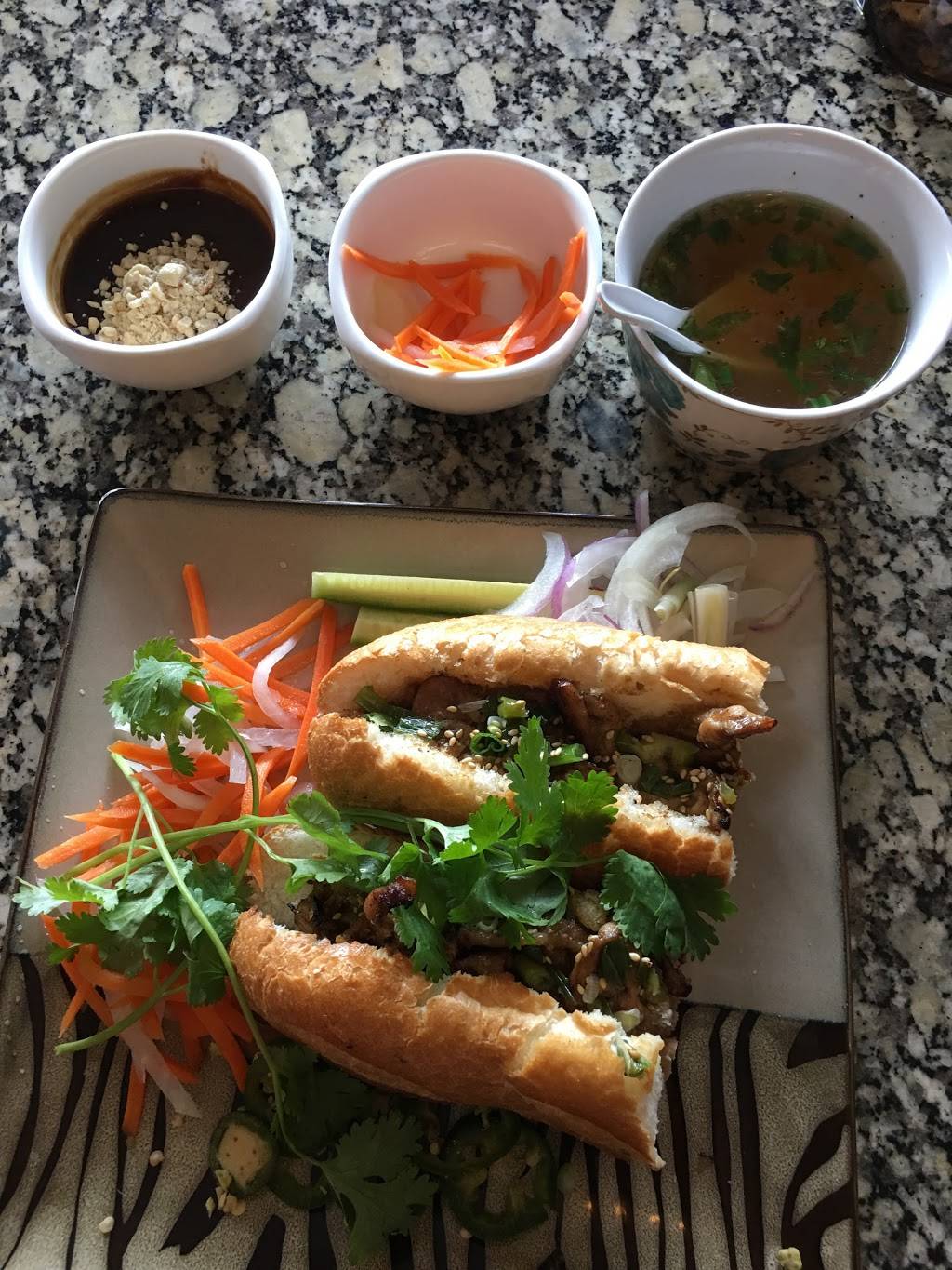 Pho Crazy | restaurant | 320 W 3rd St, Santa Rosa, CA 95401, USA | 7075954447 OR +1 707-595-4447