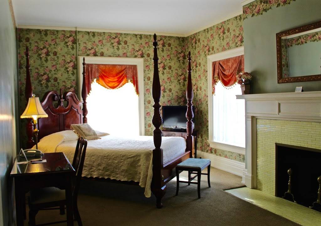 The Stockade Inn | restaurant | 1 N Church St, Schenectady, NY 12305, USA | 5183463400 OR +1 518-346-3400