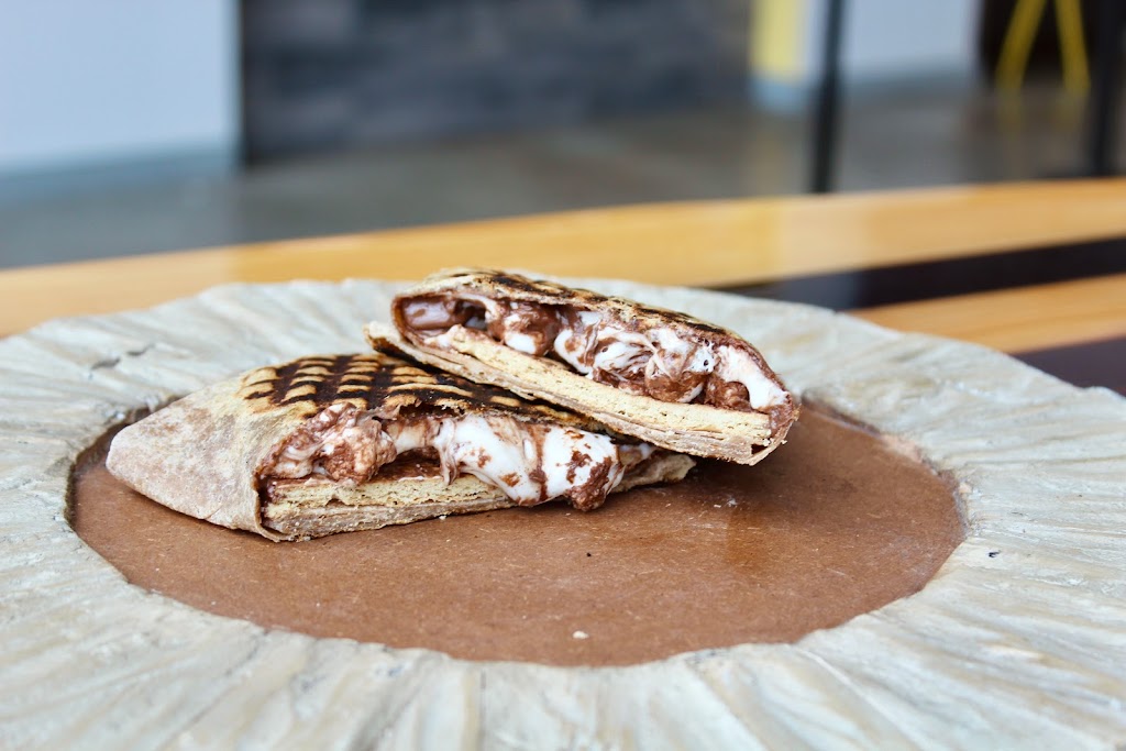 Longboards Wraps & Bowls | restaurant | 1800 Genessee St, Kansas City, MO 64102, USA | 8168397447 OR +1 816-839-7447