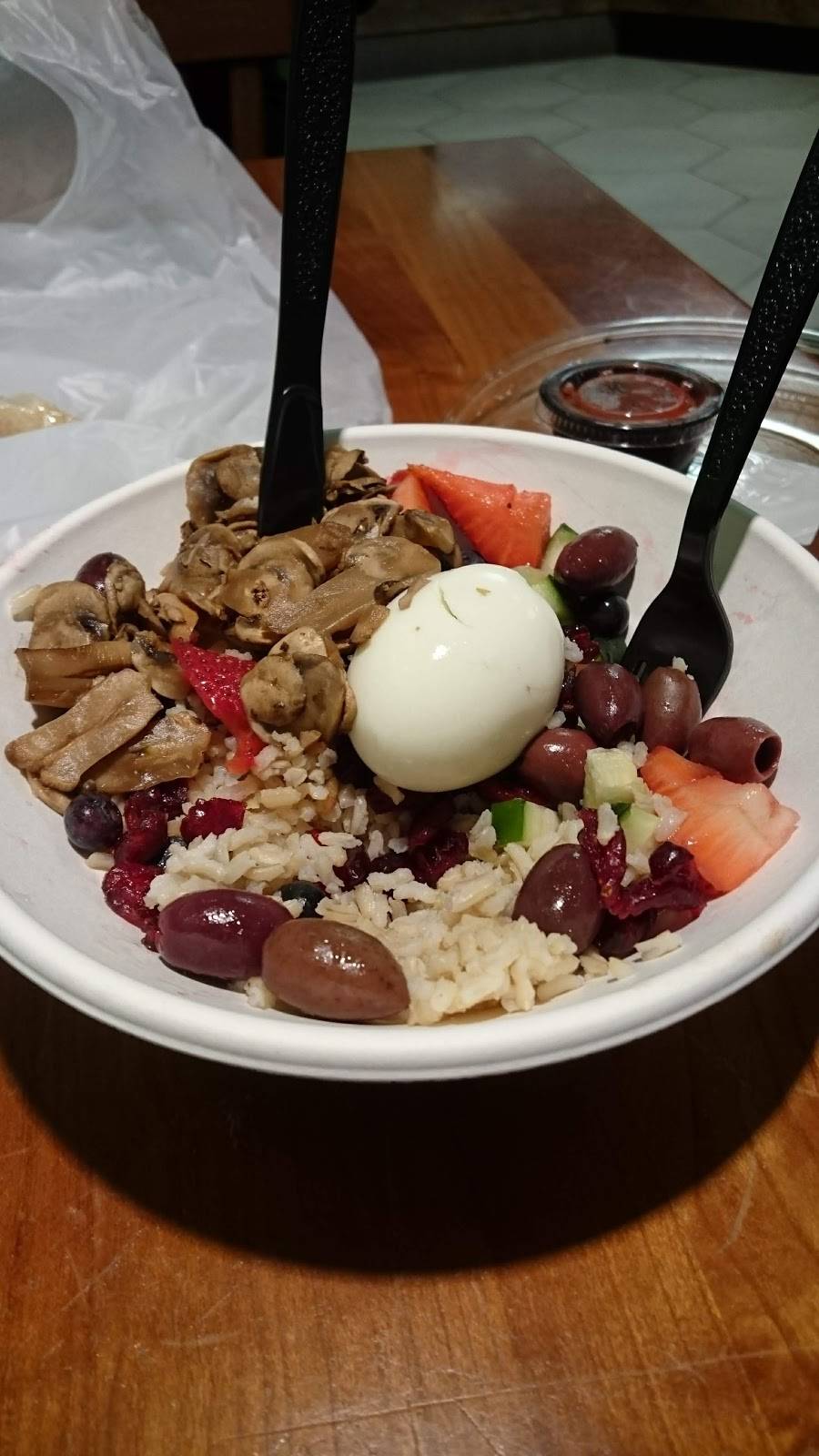 Greenfield Natural Kitchen | restaurant | 120 South 6th St, Minneapolis, MN 55402, USA | 6124557060 OR +1 612-455-7060