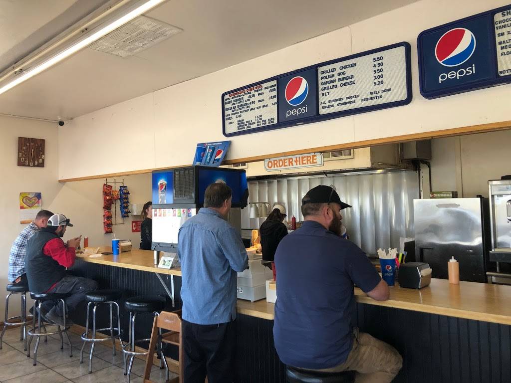 Bartels Giant Burger | restaurant | 18509 Lake Blvd E, Redding, CA 96003, USA | 5302437313 OR +1 530-243-7313