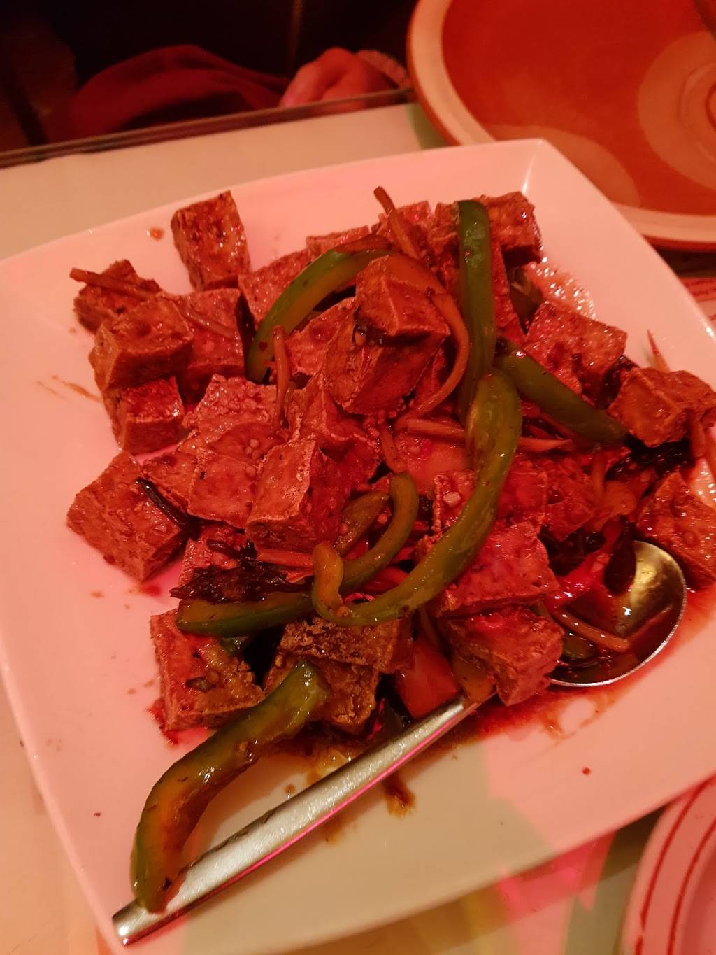 Big Lantern | restaurant | 3170 16th St, San Francisco, CA 94103, USA | 4158638100 OR +1 415-863-8100