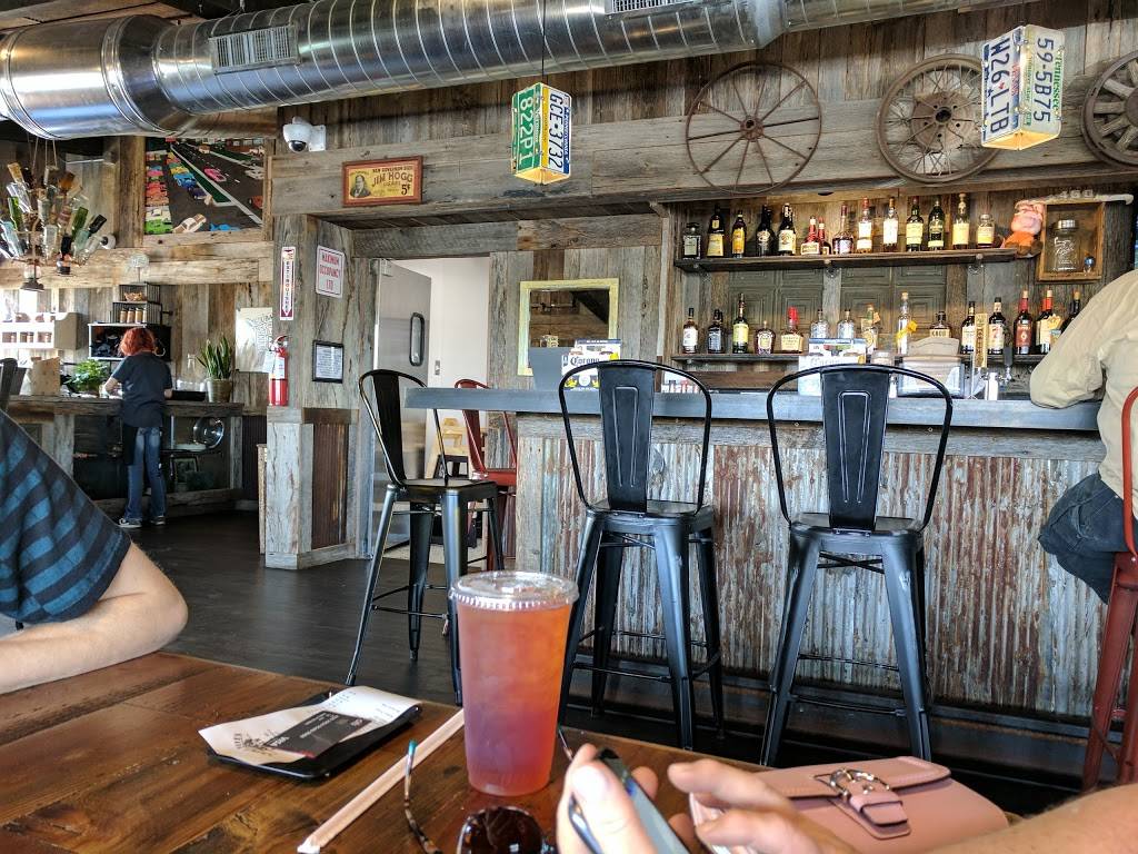 Smokin Daves BBQ & Brew | restaurant | 1551 Cortez St, Denver, CO 80221, USA | 3034307427 OR +1 303-430-7427