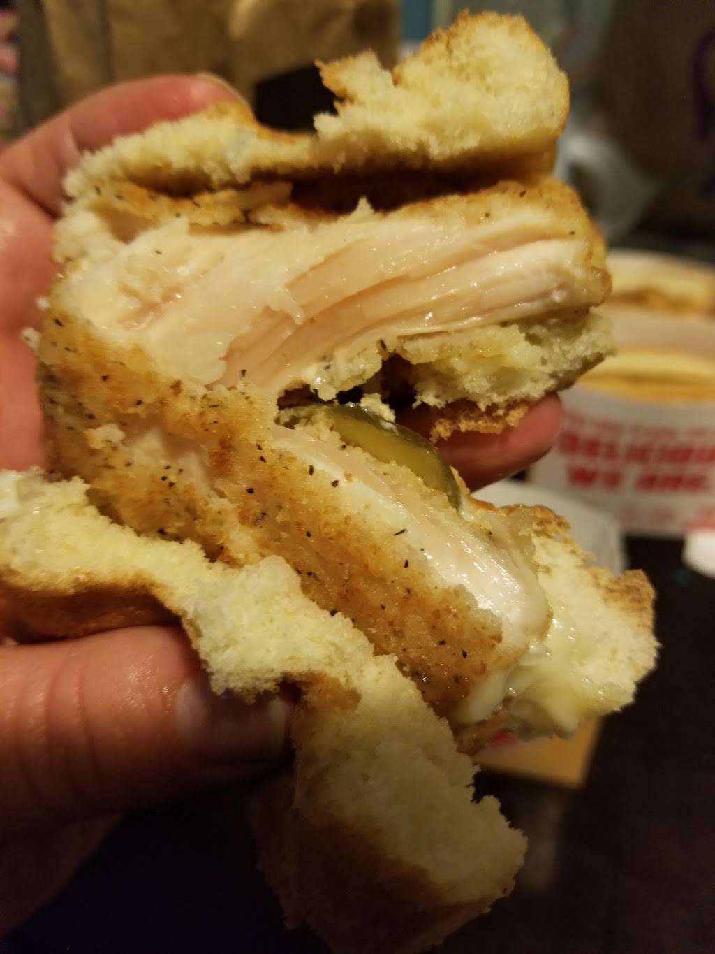 Krystal | meal takeaway | 6300 Ringgold Rd, East Ridge, TN 37412, USA | 4238947604 OR +1 423-894-7604