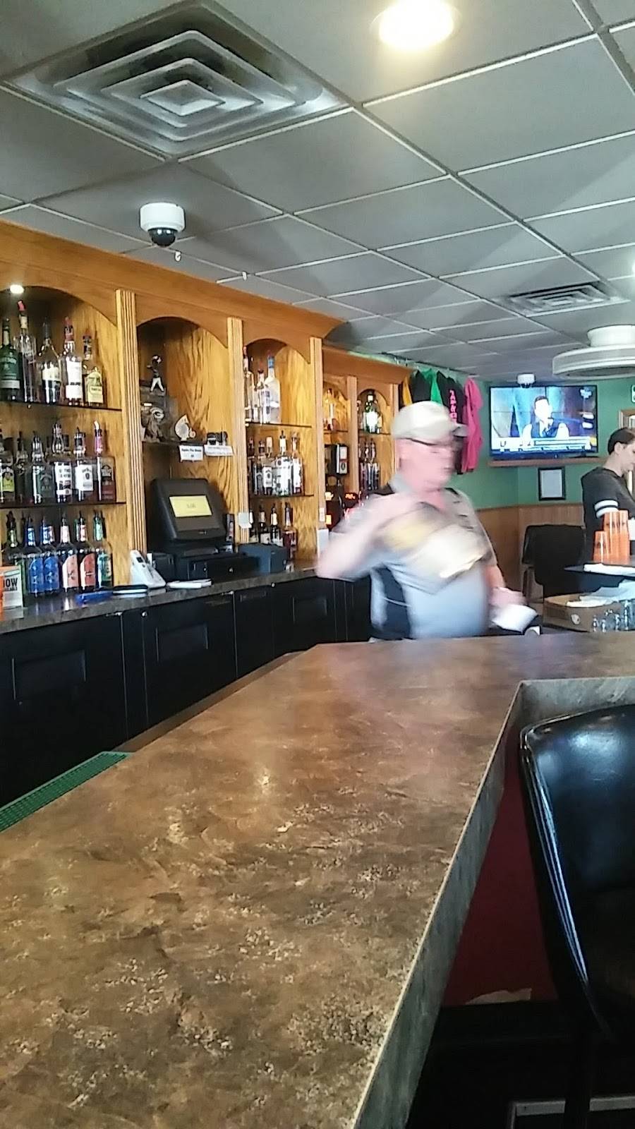 Tanners Tap & Grill | restaurant | 207 W Main St, Omro, WI 54963, USA | 9206856480 OR +1 920-685-6480