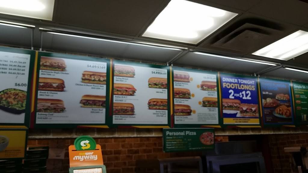 Subway Restaurants | restaurant | 2401 Sanders Rd, Northbrook, IL 60062, USA | 8473260301 OR +1 847-326-0301