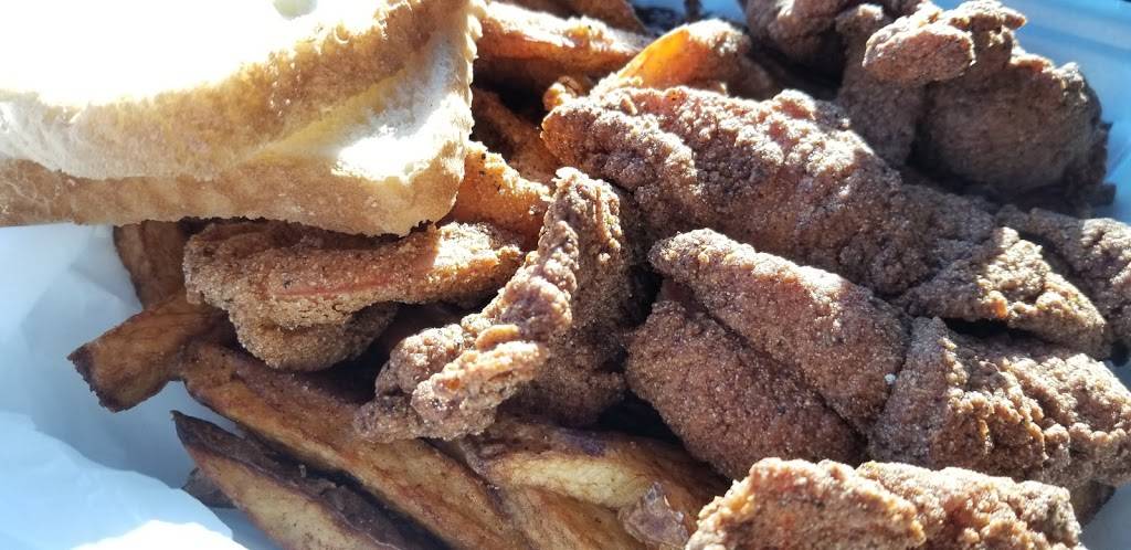 Catfish Connection | restaurant | 2464 W Kiest Blvd, Dallas, TX 75233, USA | 2143377101 OR +1 214-337-7101