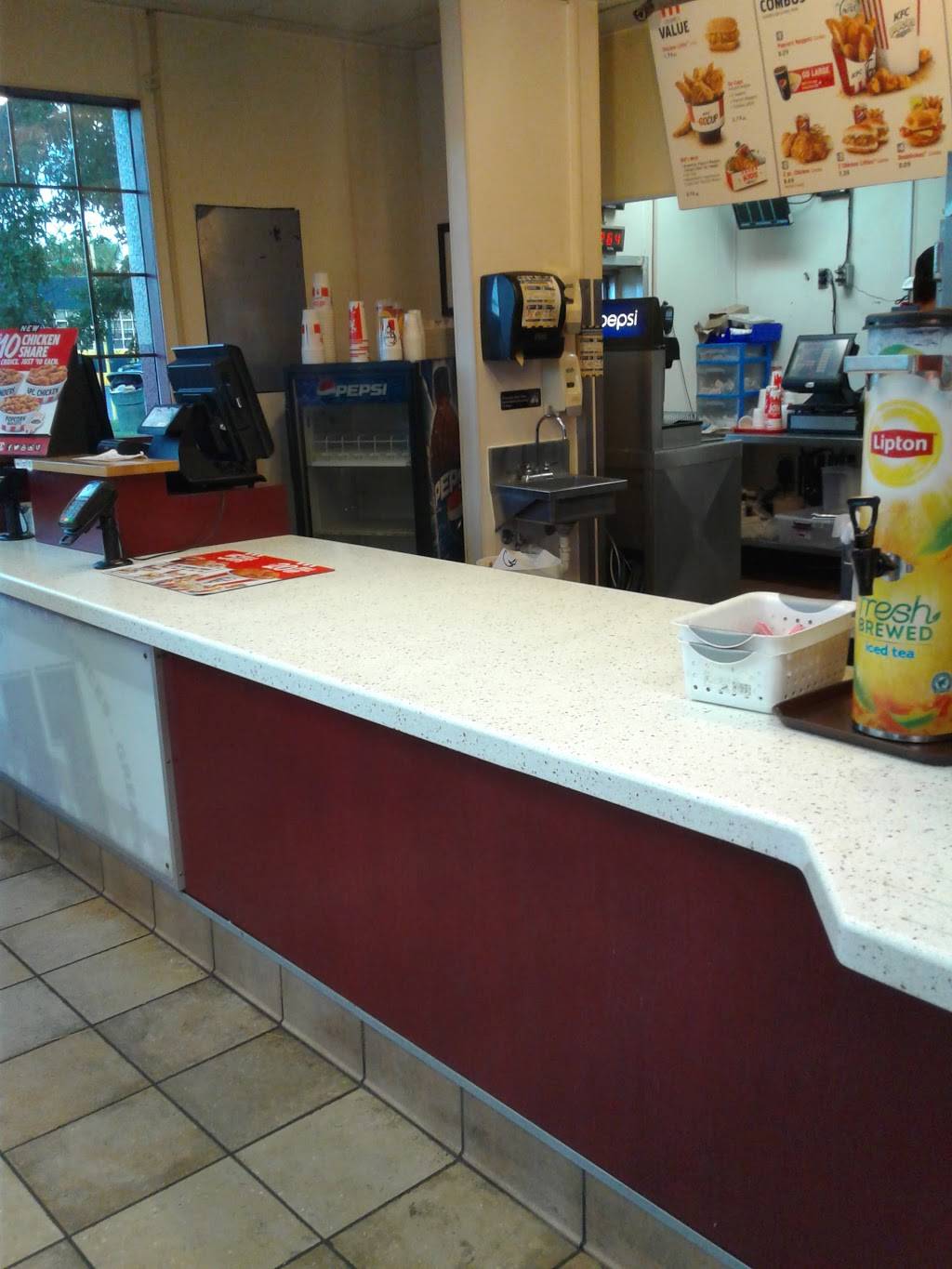 KFC | restaurant | 4336 Palm Beach Blvd, Fort Myers, FL 33905, USA | 2396942145 OR +1 239-694-2145