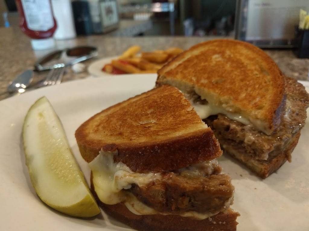 Tooties Restaurant | restaurant | 46 Main St, New Egypt, NJ 08533, USA | 6097589861 OR +1 609-758-9861