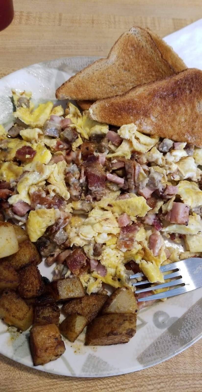 Gabbys Place | restaurant | 173 Pearson Blvd, Gardner, MA 01440, USA | 9786322282 OR +1 978-632-2282