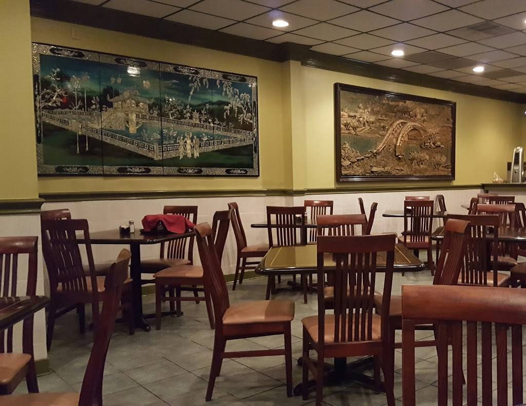 August Moon | restaurant | 3635 Prytania St, New Orleans, LA 70115, USA | 5048995129 OR +1 504-899-5129