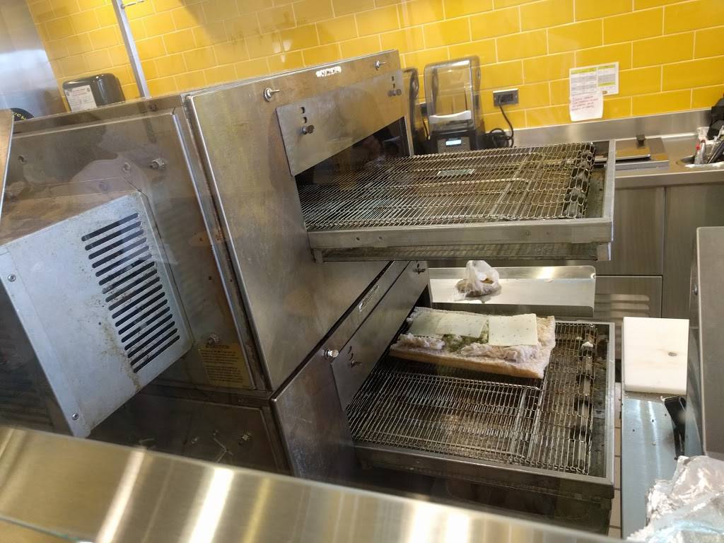 Which Wich Superior Sandwiches | restaurant | 9430 Scranton Rd #104, San Diego, CA 92121, USA | 8585588434 OR +1 858-558-8434