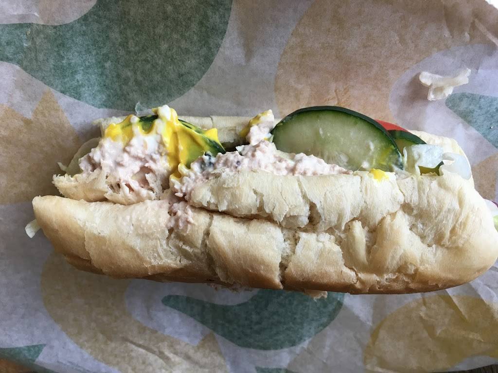 Subway Restaurants | restaurant | 3710 Crawford St, Austin, TX 78731, USA | 5124597233 OR +1 512-459-7233