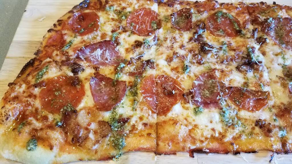 Third Base Pizza and Frozen Custard Parlor | restaurant | 202 Commerce St, Occoquan, VA 22125, USA | 5713982613 OR +1 571-398-2613