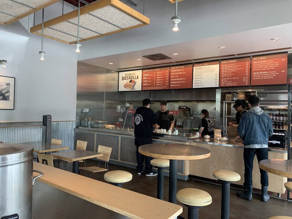 Chipotle Mexican Grill | restaurant | 17999 Bagley Rd, Middleburg Heights, OH 44130, USA | 4402435041 OR +1 440-243-5041