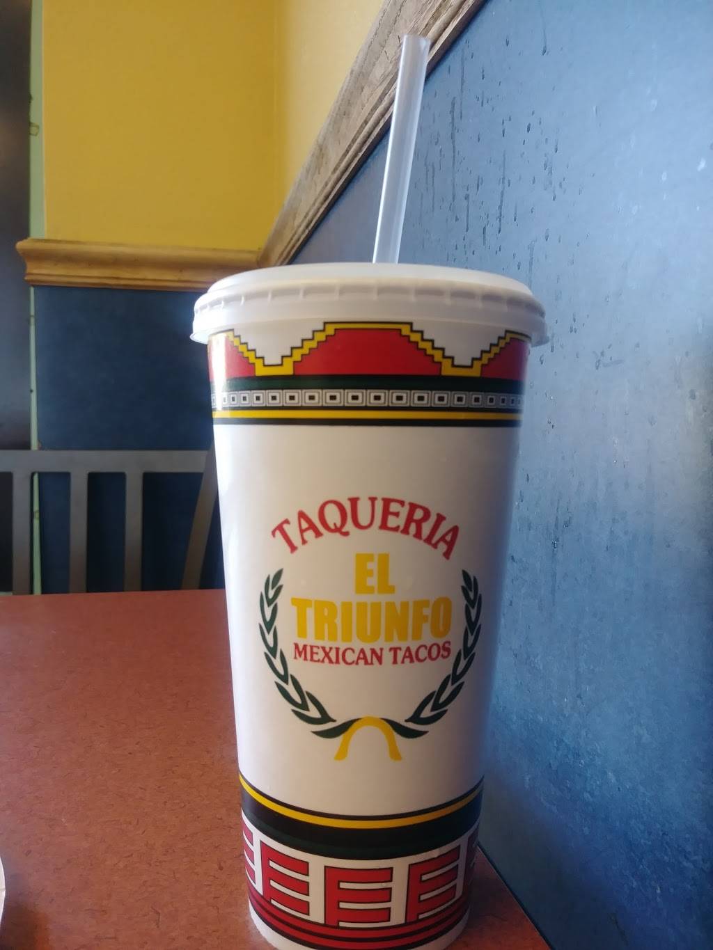 Taqueria El Triunfo | restaurant | 2502 Westminster Ave # B, Santa Ana, CA 92706, USA | 7142650798 OR +1 714-265-0798