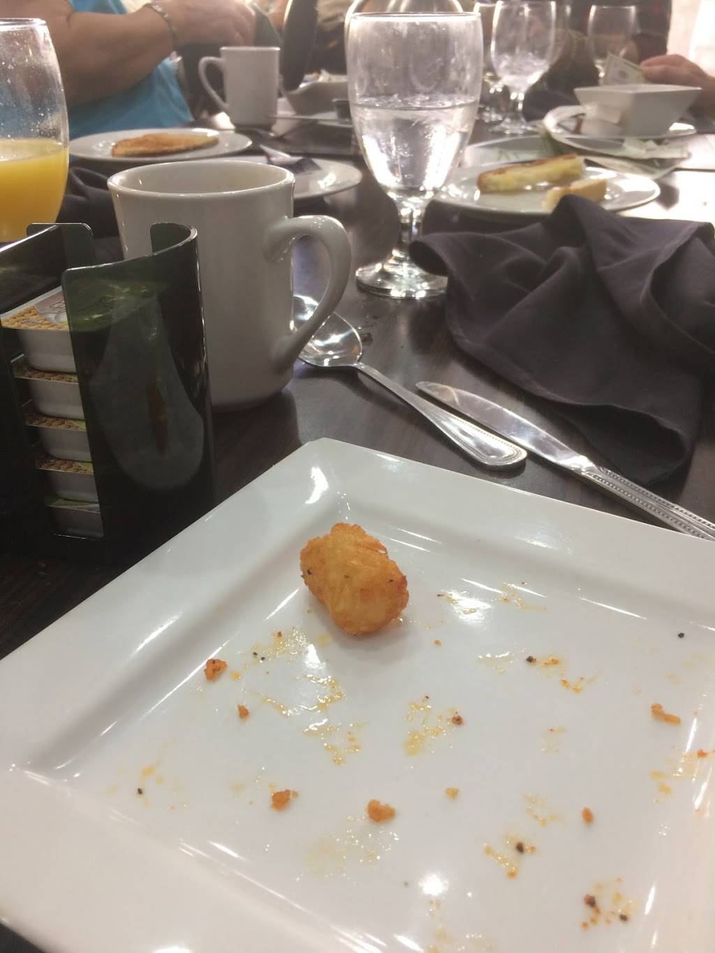 Zest | restaurant | 1055 Van Ness Ave, Fresno, CA 93721, USA | 5592336650 OR +1 559-233-6650