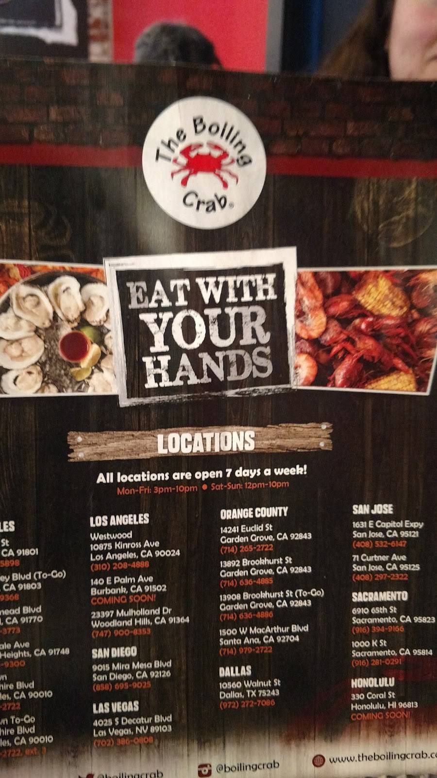 El Camino Shopping Center | shopping mall | 23335 Mulholland Dr, Woodland Hills, CA 91364, USA | 2135532200 OR +1 213-553-2200