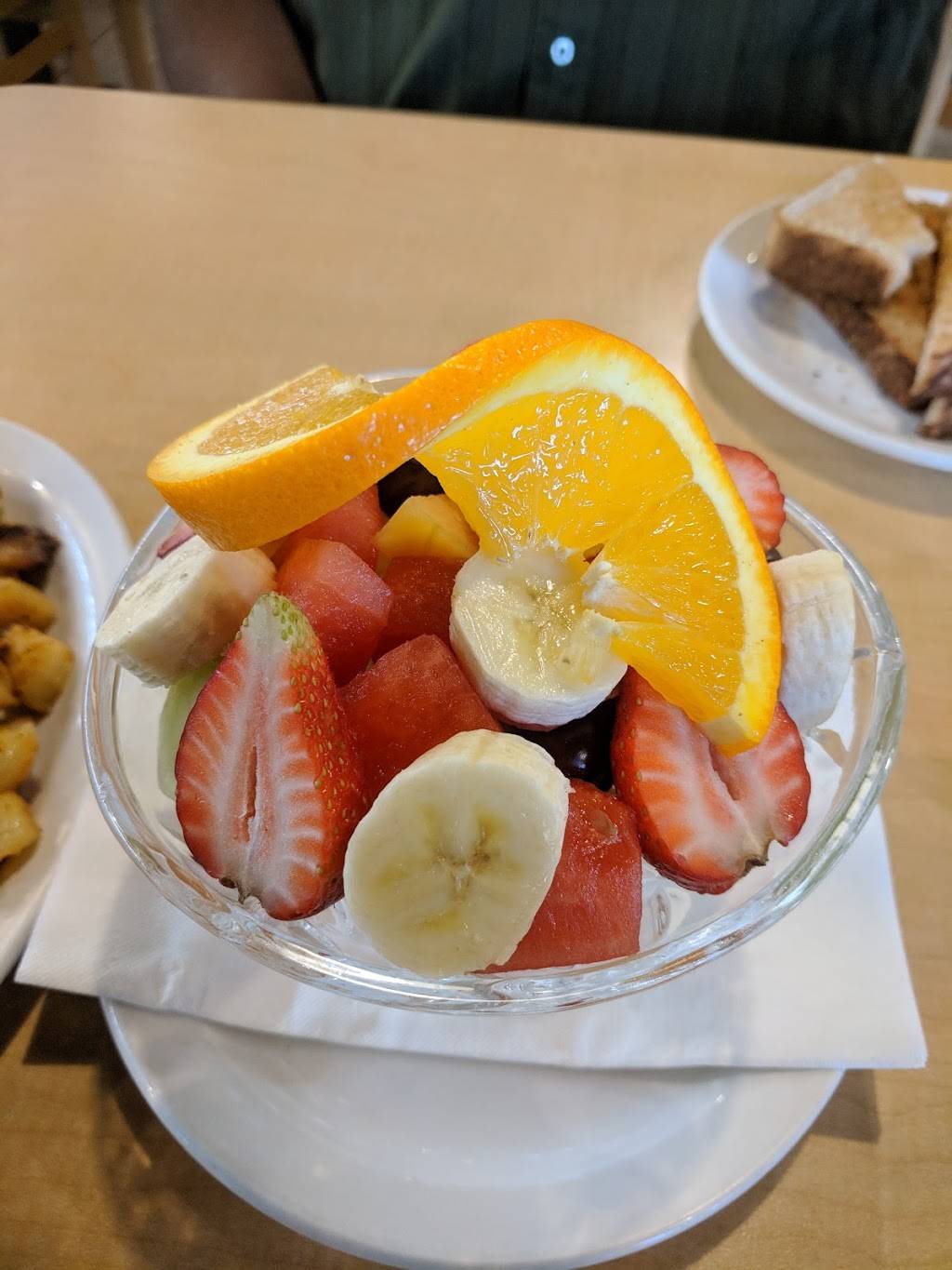 Daytime Grill | restaurant | 1860 Appleby Line, Burlington, ON L7L 6A1, Canada | 9053325100 OR +1 905-332-5100