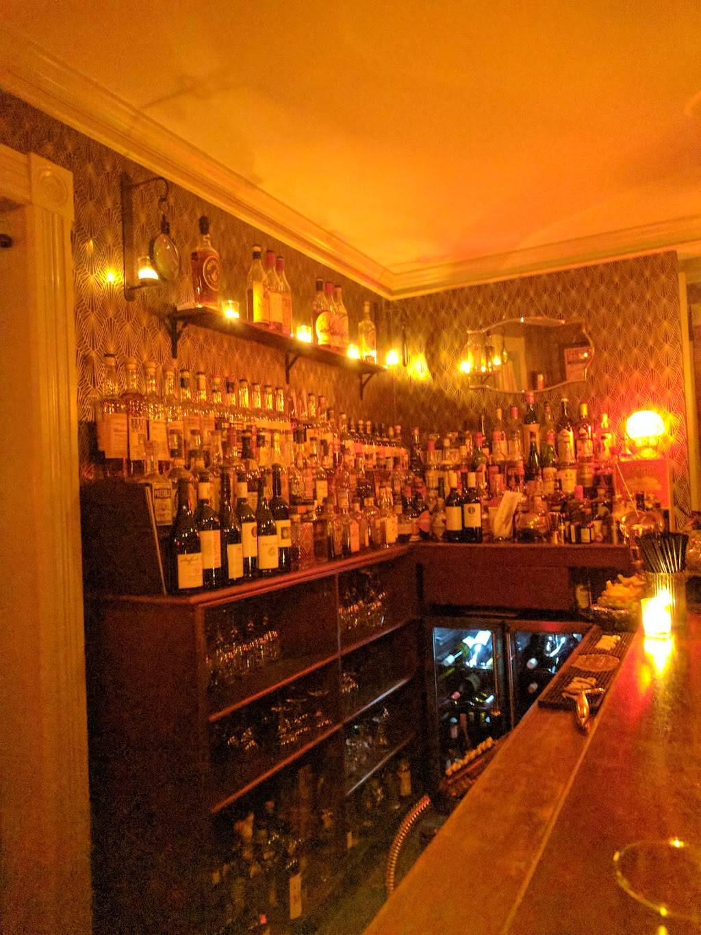 Pour | restaurant | 241 E Main St, Mt Kisco, NY 10549, USA | 9148640606 OR +1 914-864-0606