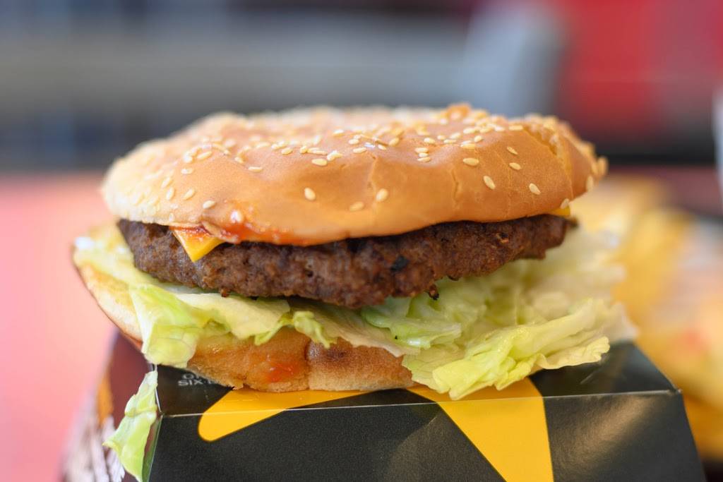 Carls Jr. | restaurant | 1015 N Dobson Rd, Mesa, AZ 85201, USA | 4809621406 OR +1 480-962-1406