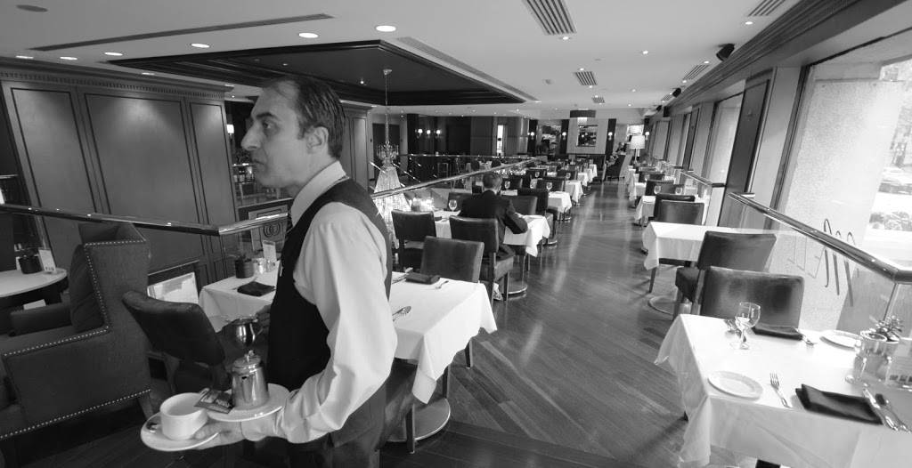 Le Mezz Bar | restaurant | 1110 Rue Sherbrooke Ouest, Montréal, QC H3A 1G9, Canada | 5148422000 OR +1 514-842-2000