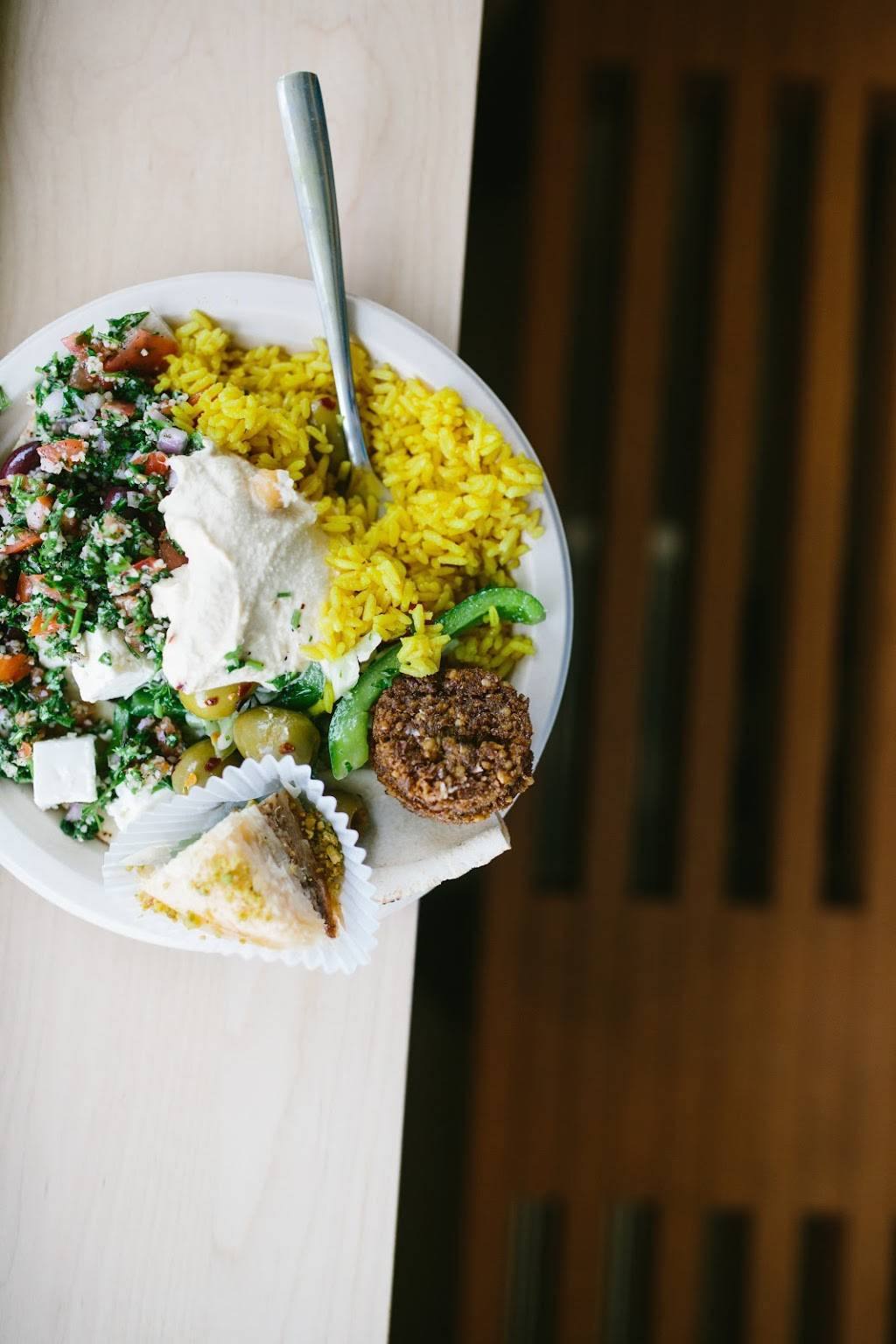 Zakia Deli | meal takeaway | 2412 Kennedy St NE, Minneapolis, MN 55413, USA | 6123790288 OR +1 612-379-0288