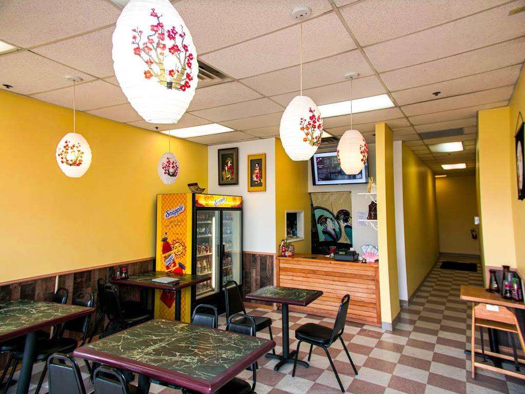 Oishi Yummy | restaurant | 10715 SE Carr Rd, Renton, WA 98055, USA | 4252352738 OR +1 425-235-2738