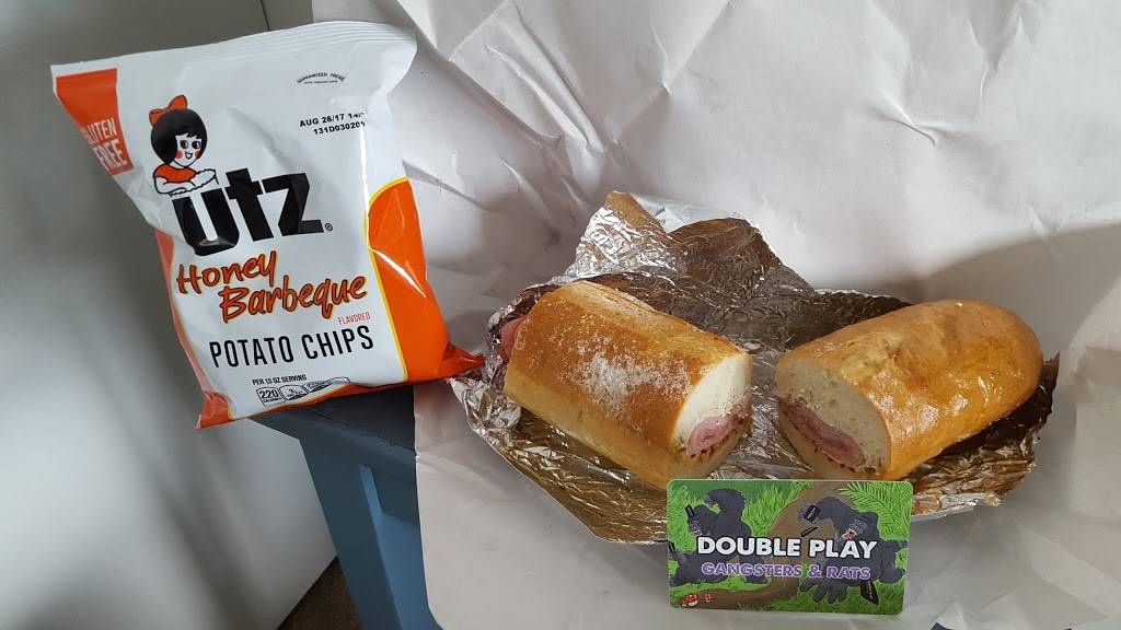 Luigis Italian Deli | restaurant | 846 W 36th St, Baltimore, MD 21211, USA | 4434384195 OR +1 443-438-4195