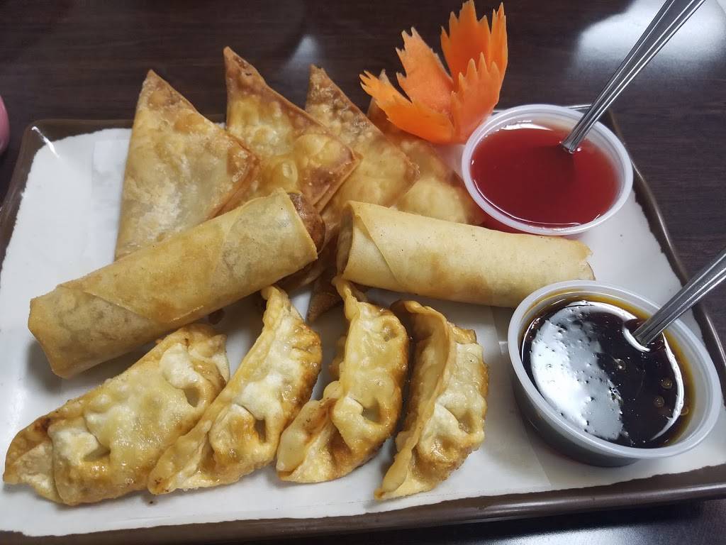 Happy Thai Restaurant | restaurant | 2081 Pacific Avenue, Long Beach, CA 90806, USA | 5625992437 OR +1 562-599-2437