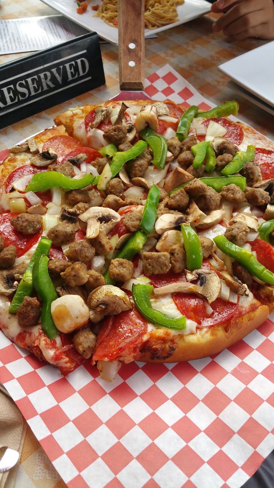 Marios A Taste of Italy | restaurant | 2617, 4507 West Coast Hwy, Newport Beach, CA 92663, USA | 9497227151 OR +1 949-722-7151