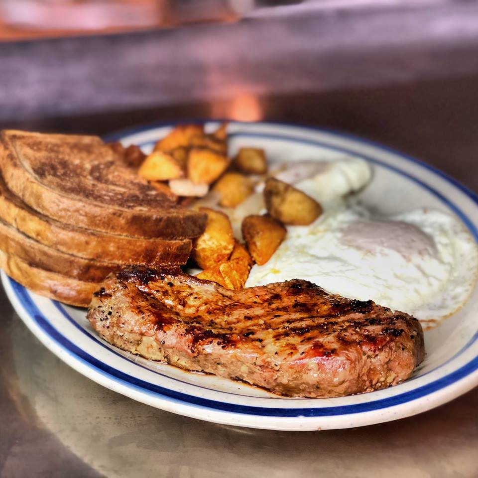 The Corner Room | restaurant | 100 W College Ave, State College, PA 16801, USA | 8142373051 OR +1 814-237-3051