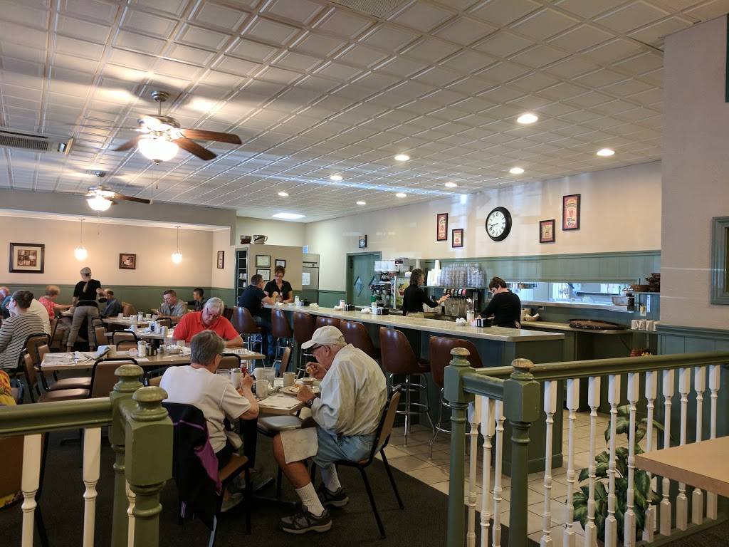 Joe Ks Restaurant | restaurant | 2530 State St, Alton, IL 62002, USA | 6184669796 OR +1 618-466-9796