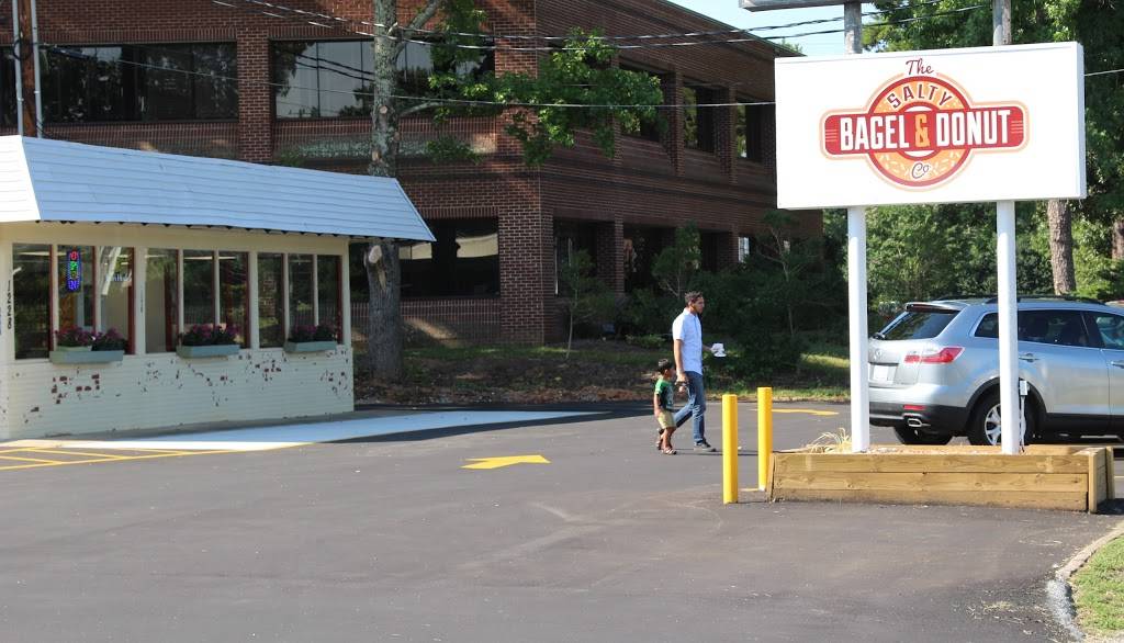 High Point Bagel | restaurant | 1228 Eastchester Dr, High Point, NC 27265, USA | 3368755050 OR +1 336-875-5050