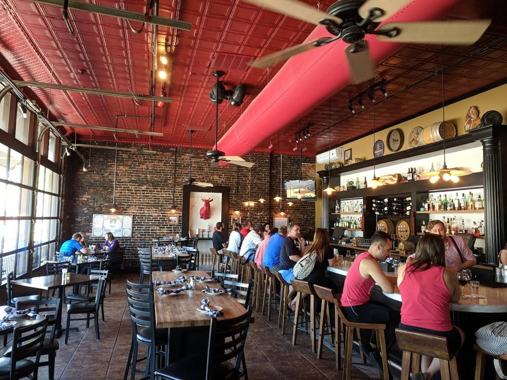 Beast + Barrel | restaurant | 16 Frazier Ave, Chattanooga, TN 37405, USA | 4238054599 OR +1 423-805-4599