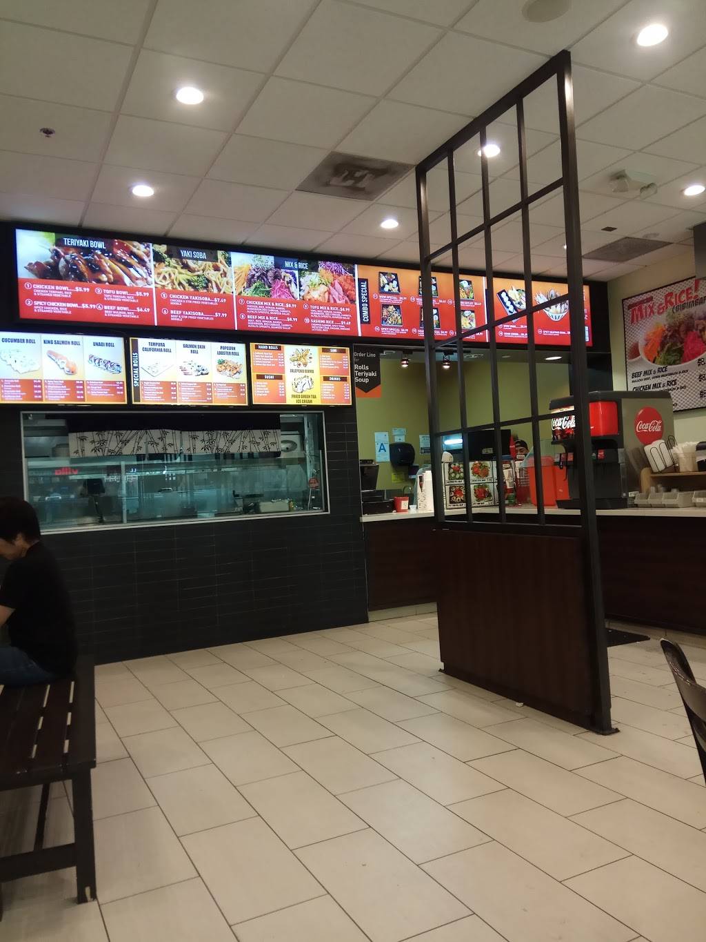 Wow Bento & Roll | restaurant | 9301 Tampa Ave, Northridge, CA 91324, USA | 8183413320 OR +1 818-341-3320