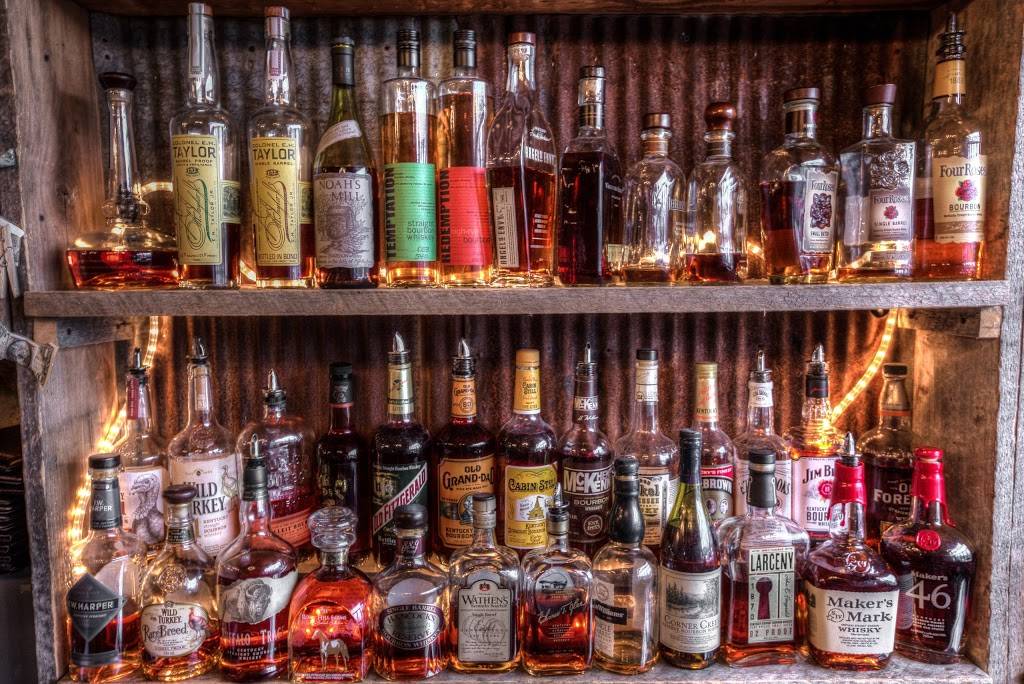 Pitchfork Food & Saloon | restaurant | 2922 W Irving Park Rd, Chicago, IL 60618, USA | 7738662010 OR +1 773-866-2010