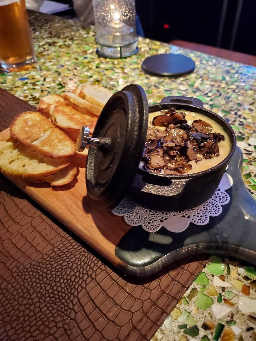 The Stanton DTLA | restaurant | 1091 S Hope St, Los Angeles, CA 90015, USA | 2134934699 OR +1 213-493-4699