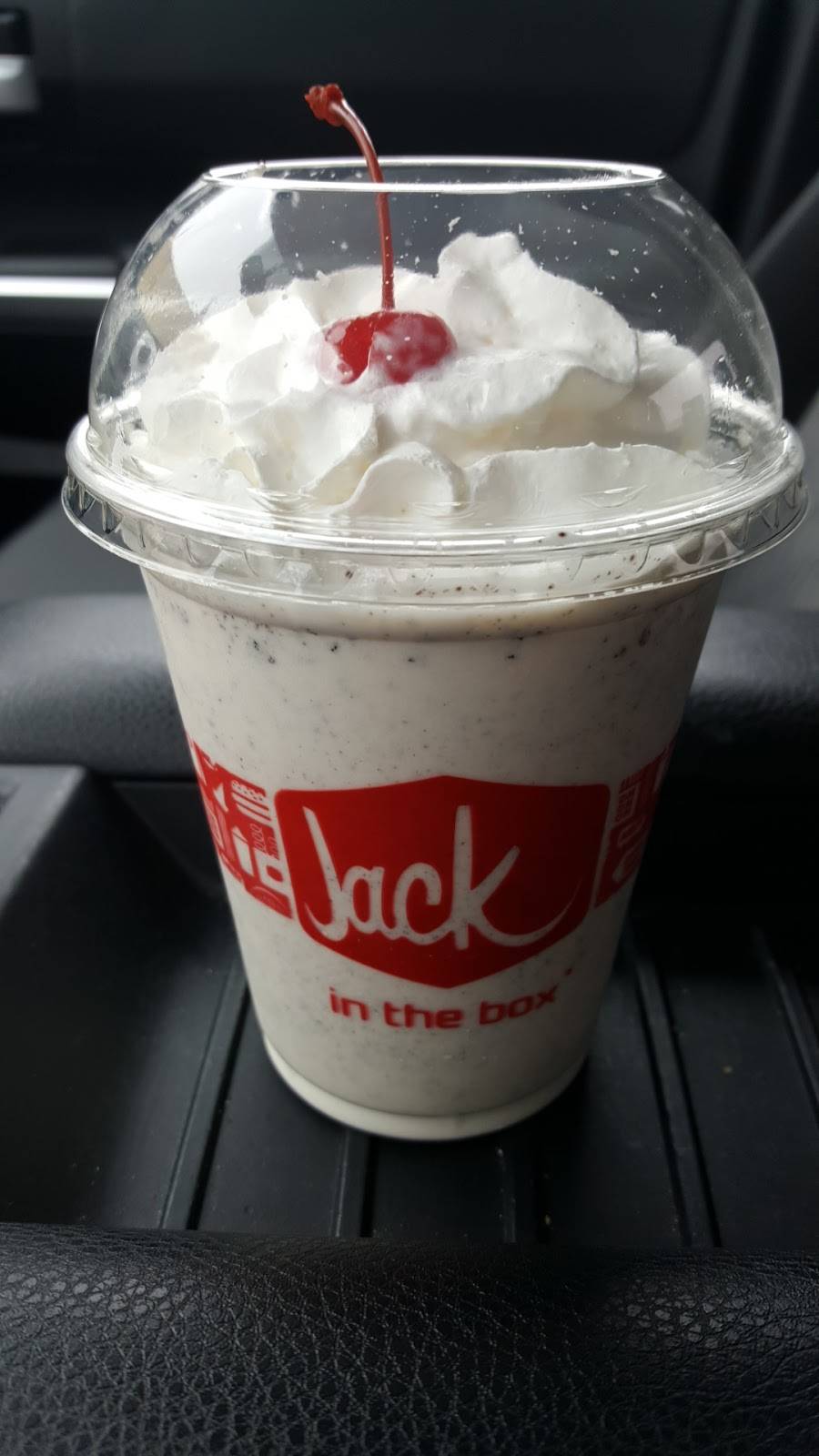 Jack in the Box | restaurant | 1545 E Yosemite Ave, Madera, CA 93638, USA | 5596645138 OR +1 559-664-5138