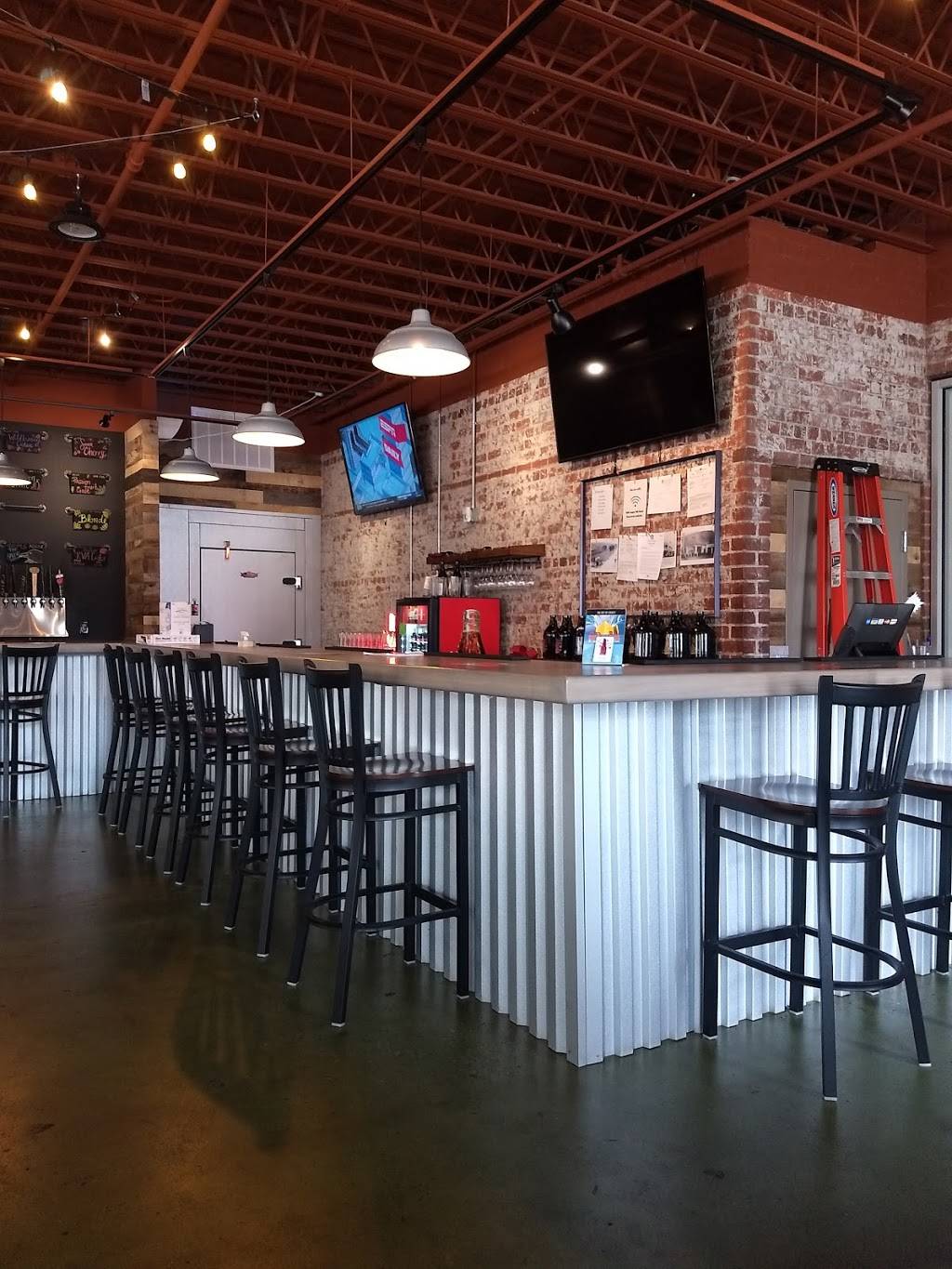 Sugar Hill Cidery | restaurant | 815 Park Ave NW, Norton, VA 24273, USA | 2763257313 OR +1 276-325-7313