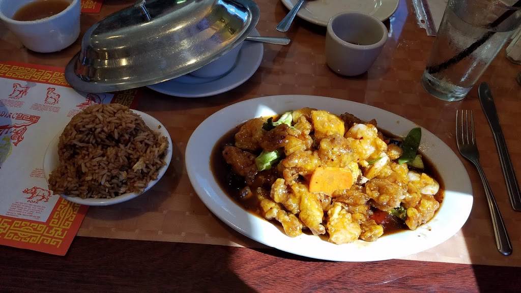 Oriental Pearl | restaurant | 576 State Rd, Westport, MA 02790, USA | 5086751501 OR +1 508-675-1501