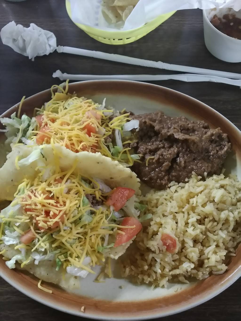 El Jacalito | restaurant | 1207 Cedar St, Bandera, TX 78063, USA | 8304603853 OR +1 830-460-3853