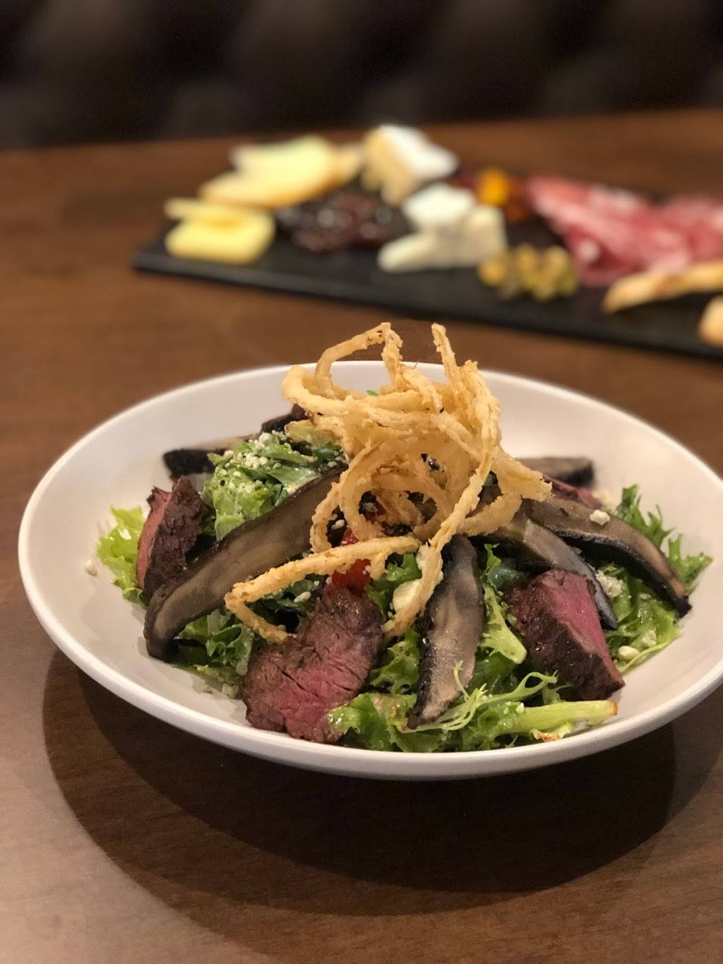 The Meeting House | restaurant | 827 Williams St, Longmeadow, MA 01106, USA | 4137543607 OR +1 413-754-3607